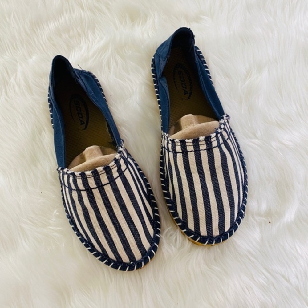 Soda blue and white espadrille, Sz. 8.5